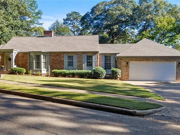 1510 Bellwood Ln, Northport, AL 35476