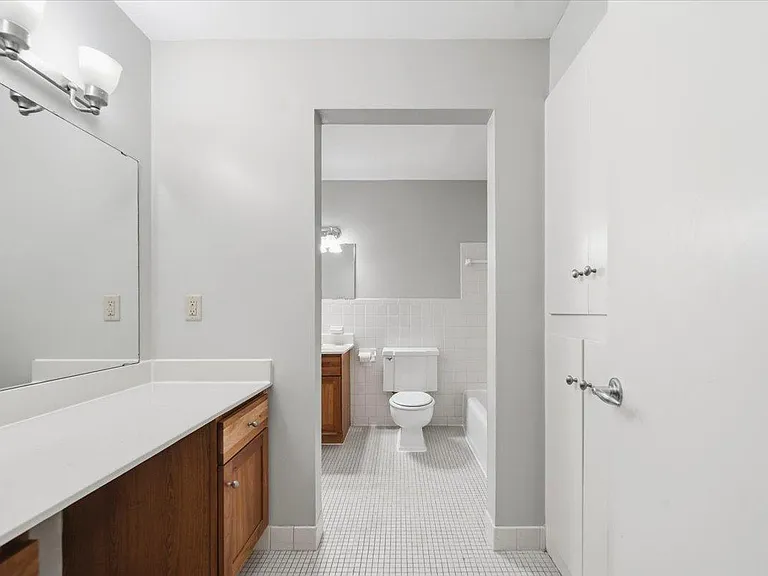 4400 Upton Ave S #202 — Photo 22