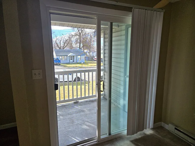 1715 Center Ave #1 — Photo 4