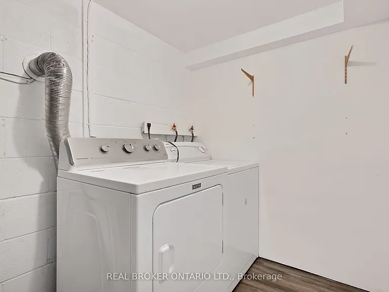 744 Olive Ave #BASEMENT — Photo 13