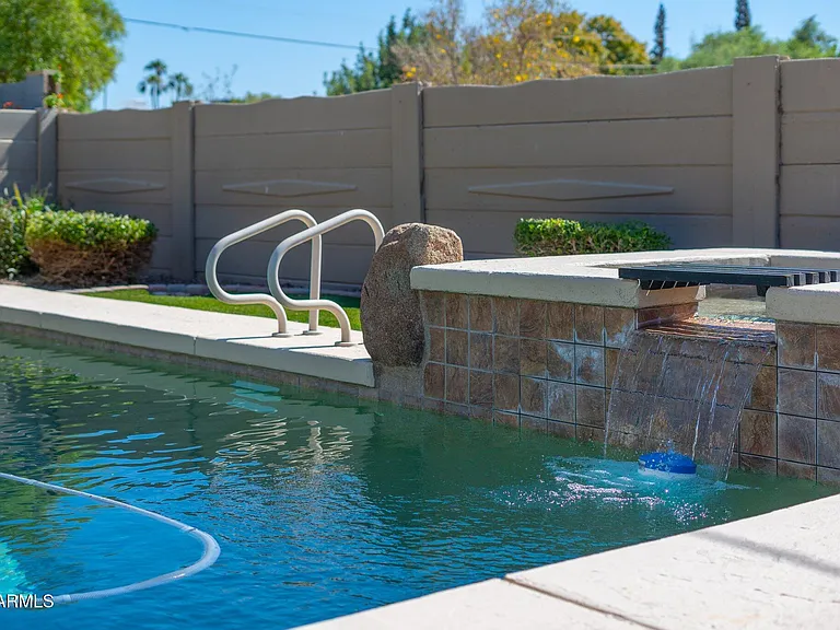 8625 E Lincoln Dr — Photo 36