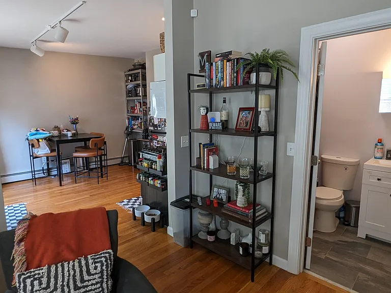 9 Vinton St #1 — Photo 12