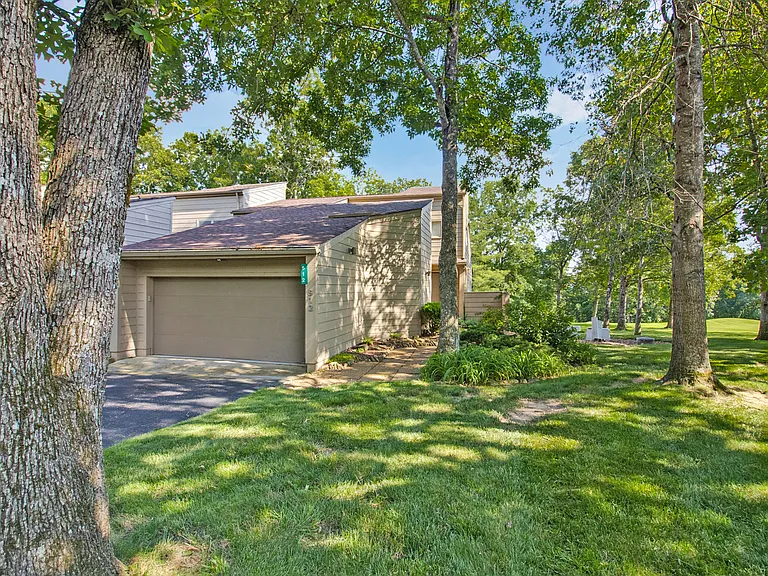 512 Druid Lndg — Photo 3