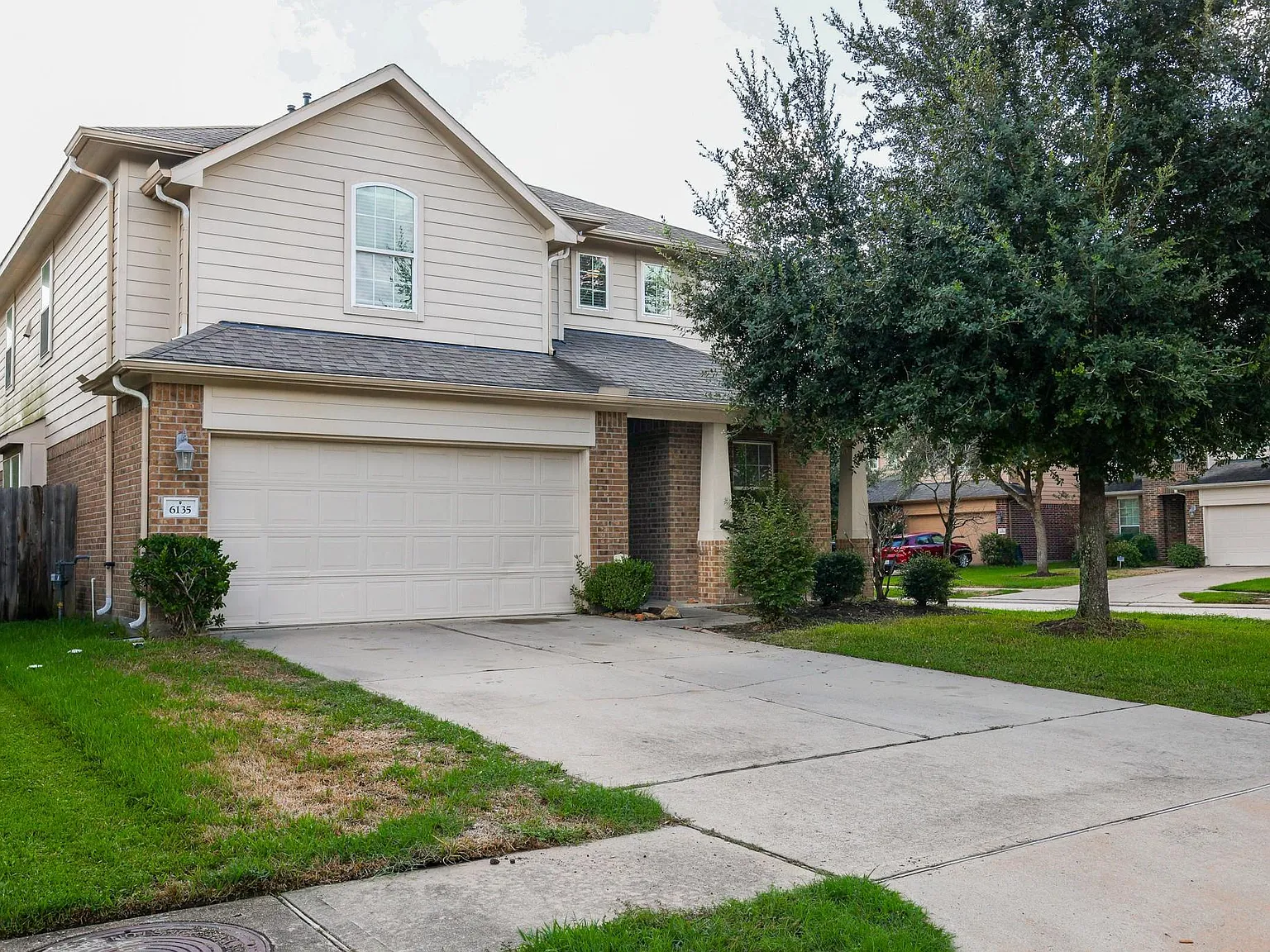 5 bed, 3.5 bath, 2866 sqft, $2,825 — Photo 3