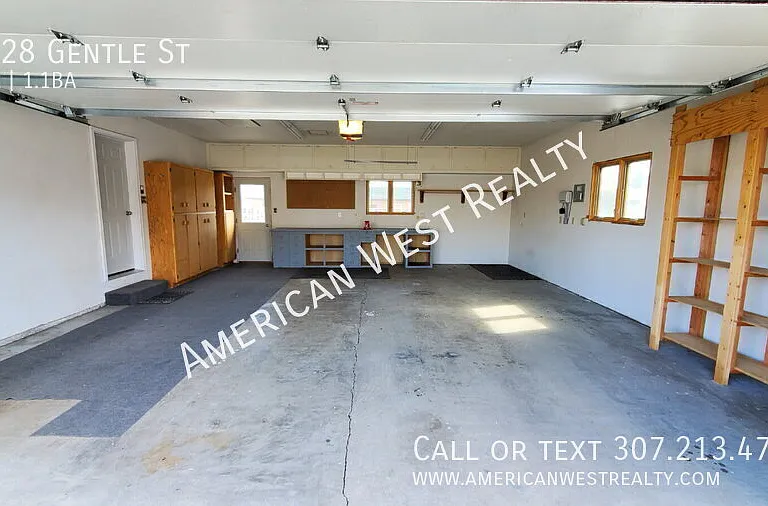 2128 Gentle St — Photo 13