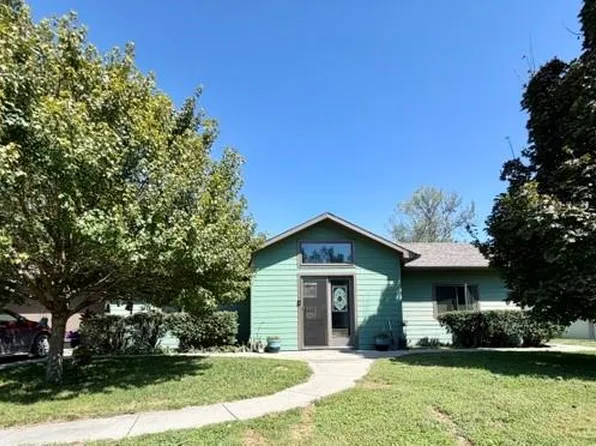 22826 NE 122nd St, Excelsior Springs, MO 64024