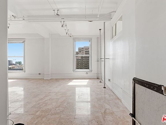 3rd image of 108 W 2nd St APT 908