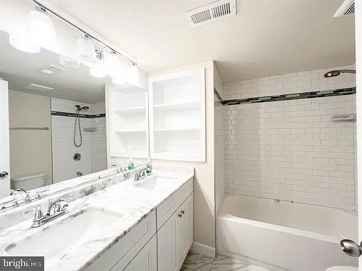 433 Deerwood Dr — Photo 10