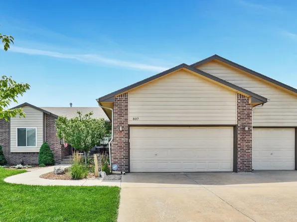 807 S Blue Stem Pl, Haysville, KS 67060
