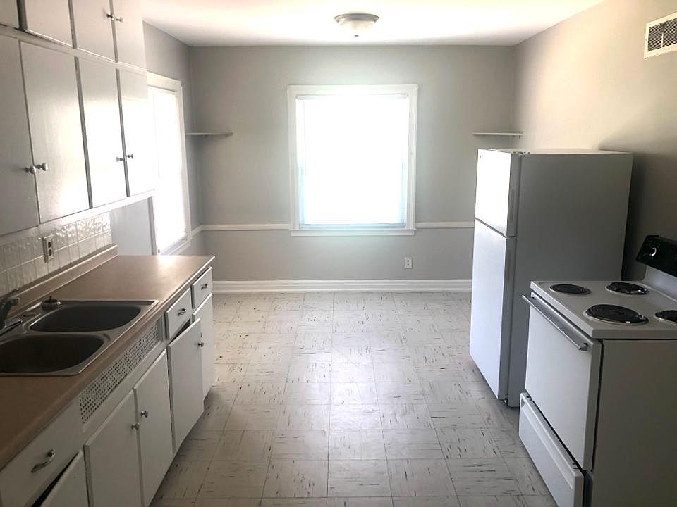 1st image of 288 Hillsboro Ave