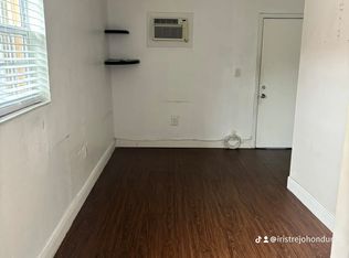 542 E 10th St, Hialeah, FL 33010