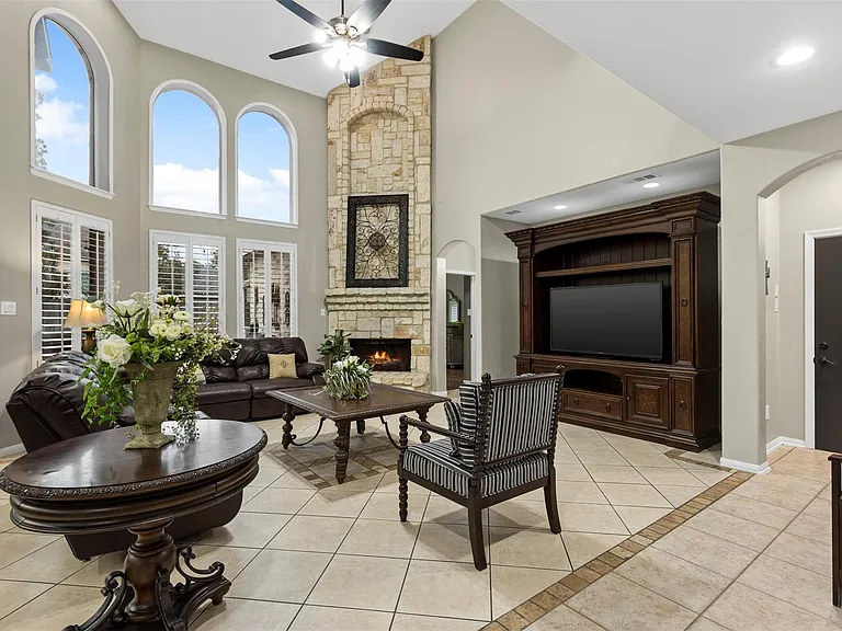 13923 Prospect Point Dr — Photo 21
