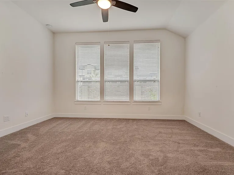 6027 Churchill Springs Ln — Photo 16