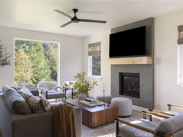 357 Mittry Ln, Lake Arrowhead, CA 92352