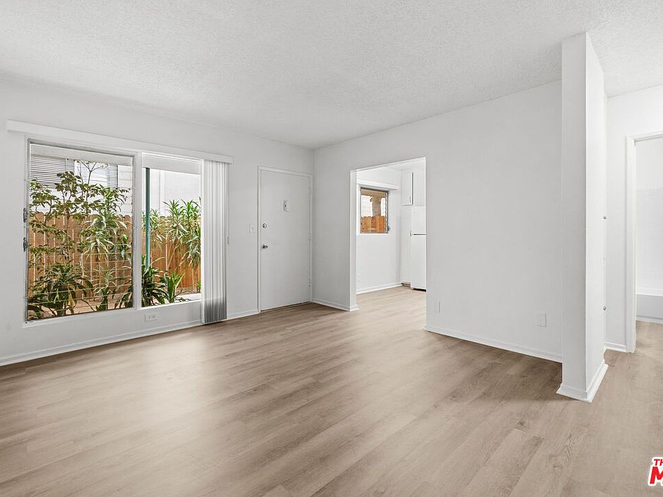 1st image of 1333 Barry Ave #2