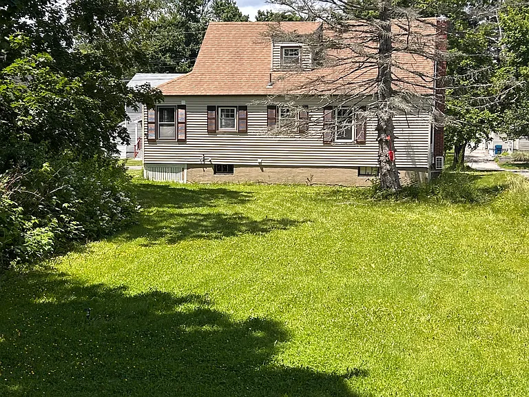 79 Caleb St — Photo 27