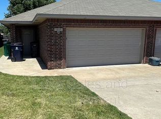 1317 Garden Gate Dr UNIT B, Yukon, OK 73099