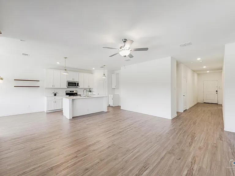 5028 Waterway Dr — Photo 6