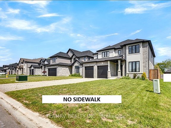 2nd image of 8 Sycamore Dr