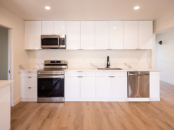 2nd image of 205 Albert Dr