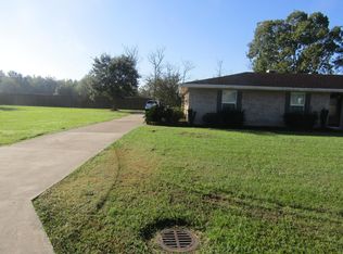 219 Credeur Rd, Scott, LA 70583