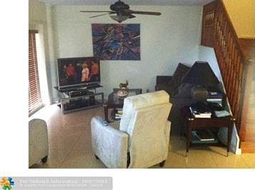 4th image of 9020 NW 38th Dr