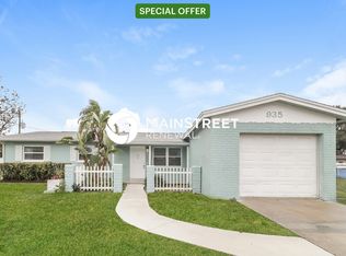 935 S Courtenay Pkwy, Merritt Island, FL 32952