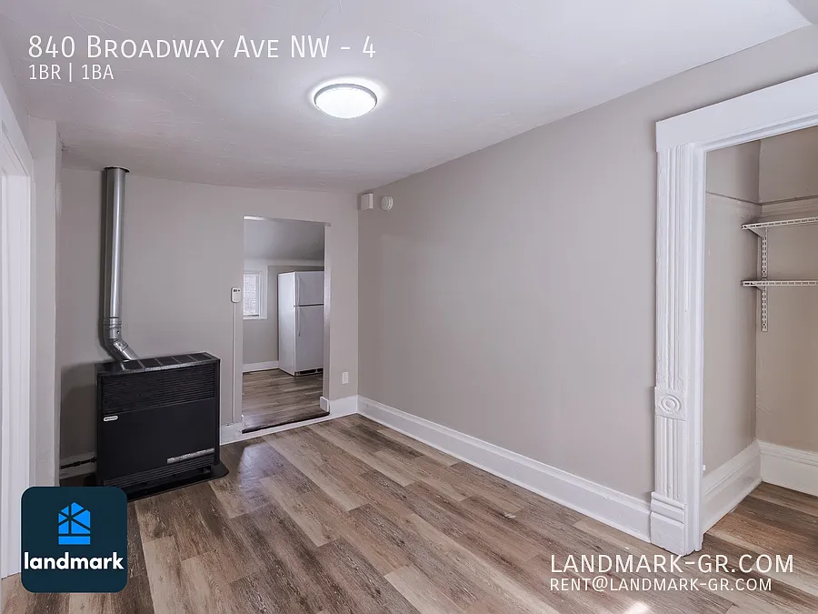 Building Photo - 840 Broadway Ave NW #4