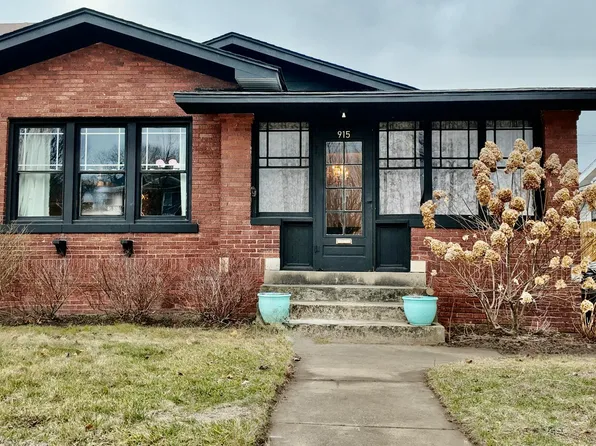 915 E Cleveland Ave, Hobart, IN 46342