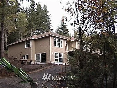 6005 Northhill Loop SW photo 1