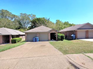 206 Alpine Dr, Desoto, TX 75115
