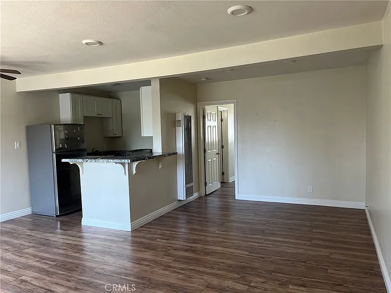 626 N Anna Dr — Photo 4
