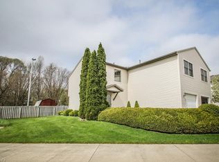 8548 Spencer Ct, North Ridgeville, OH 44039