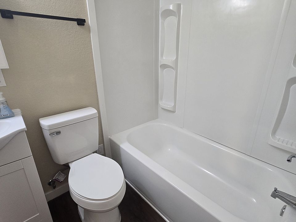 1st image of 135 2nd St