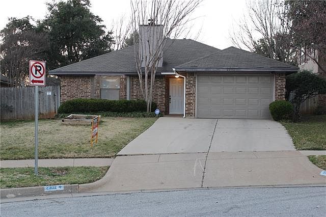 1st image of 2302 Summer Oaks Ct