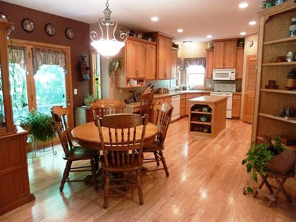 Open Kitchen & Dining