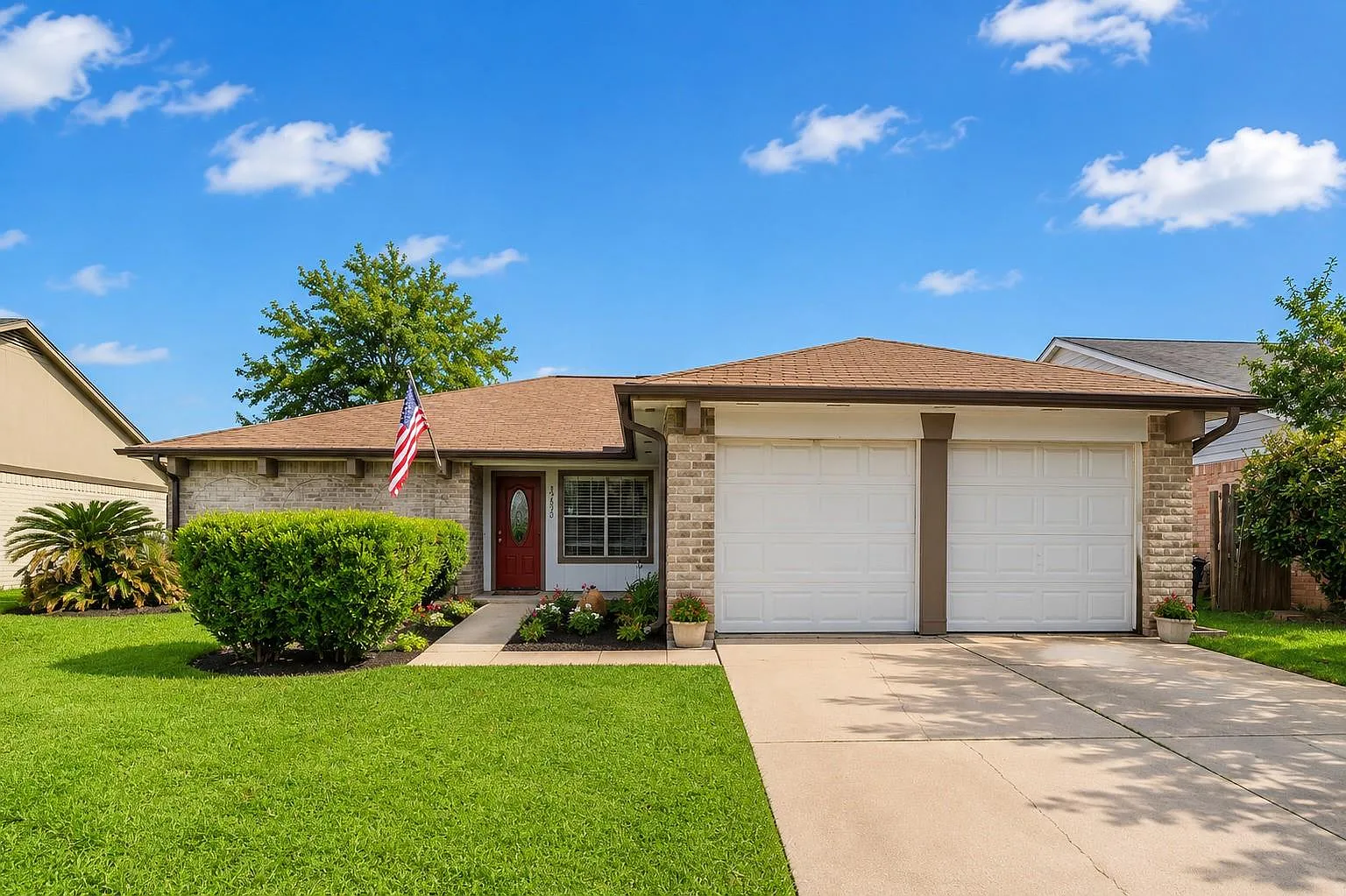 4 bed, 2.0 bath, 1904 sqft, $2,150 — Photo 1