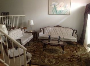 20000 Sherman Way APT C, Winnetka, CA 91306