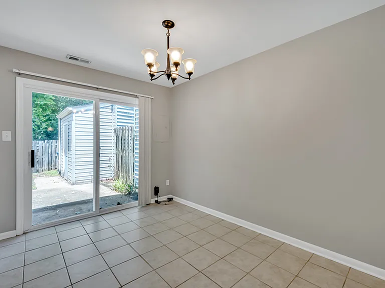 413 Longleaf Rd — Photo 7
