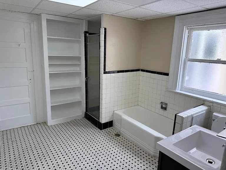 952 Georgia Ave #16 — Photo 6