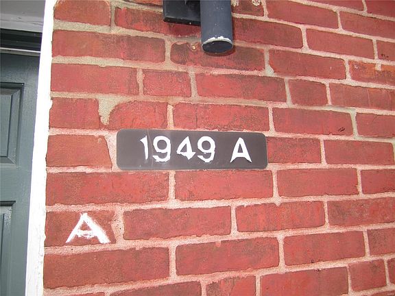 3rd image of 1949 Lynch St