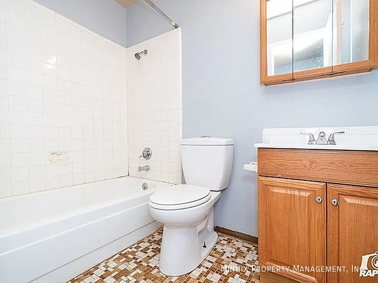 2905 Ventura Ave — Photo 26