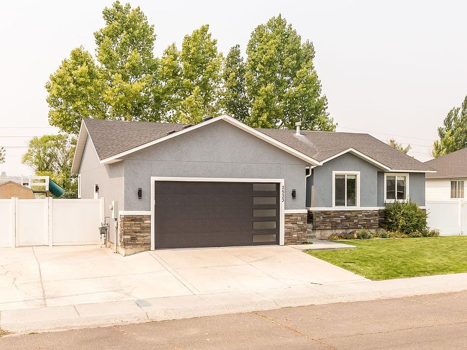 1st image of 3533 Ridgecrest Dr