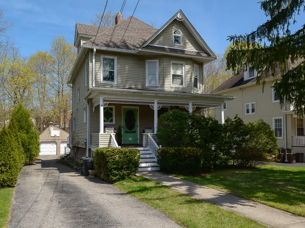 27 Clark St, Pleasantville, NY 10570