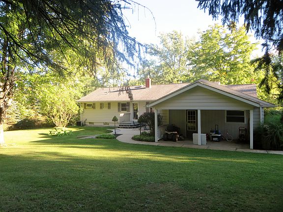 4th image of 8850 Taylor May