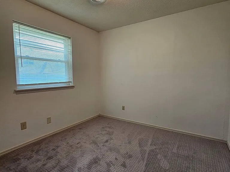 993 Barkley Cir — Photo 8