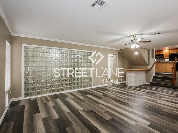 3rd image of 8225 Emerald Isle Ave