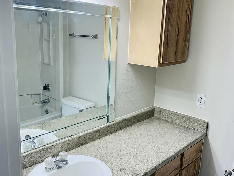 Lost Creek Ranch Apts — Photo 24