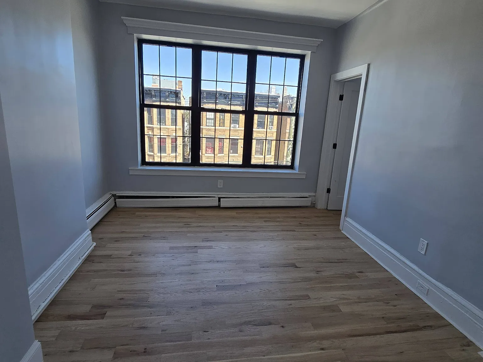 3 bed, $2,500 — Photo 3