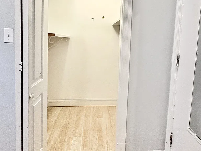 208 N Kolin Ave #3 — Photo 11